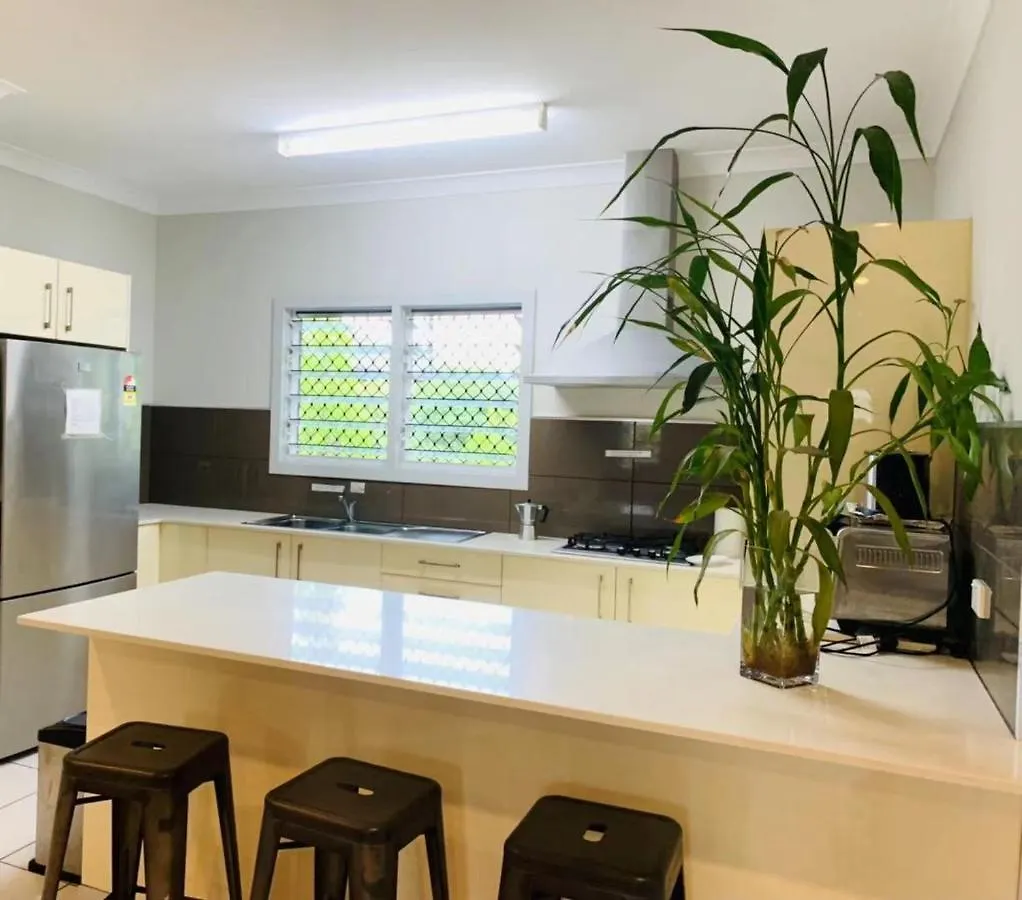 Pensionat Martyn St House Hotell Cairns