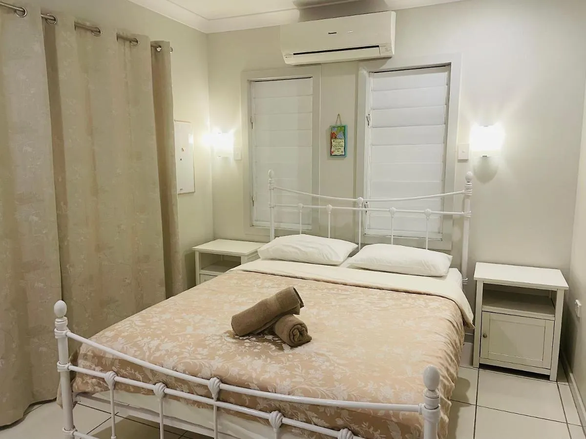 Martyn St House Hotell Cairns Pensionat