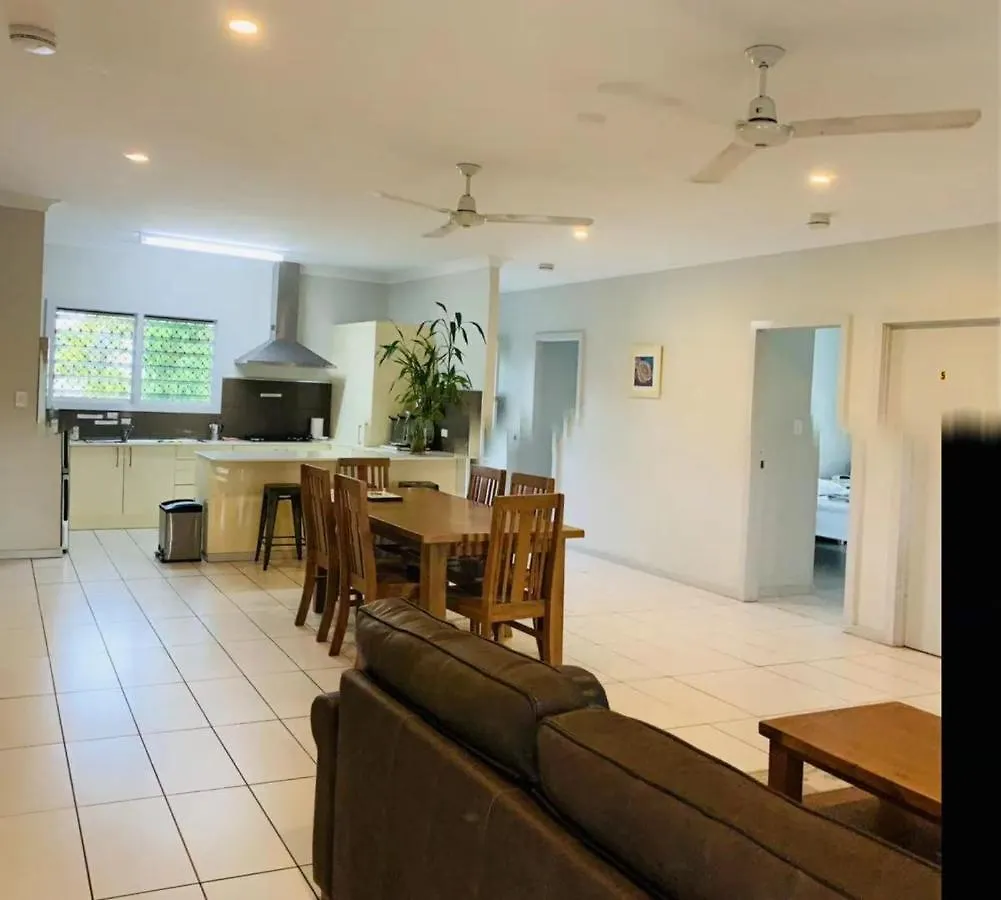 بيت ضيافة فندق Martyn St House كيرنز